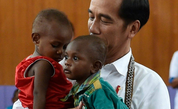 Jokowi dan Anak Asmat