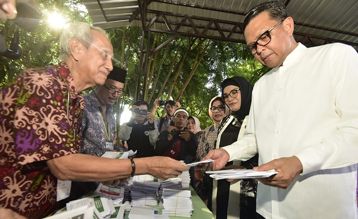 Gubernur Sulawesi Selatan