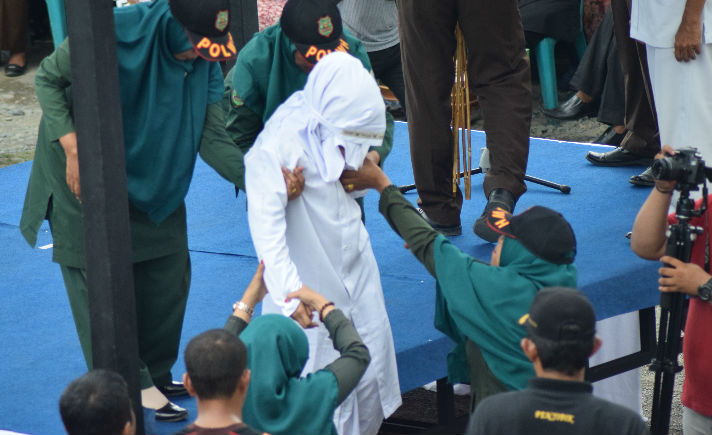 Hukum Cambuk Aceh