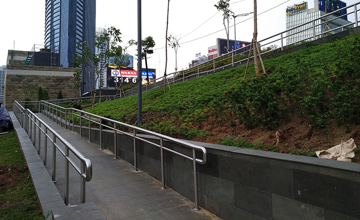 Taman Stasiun MRT Dukuh Atas