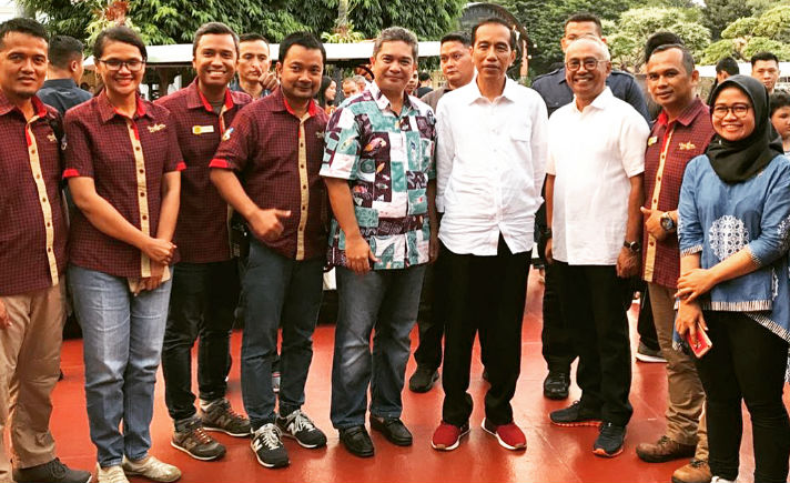 Ngabuburit di Dufan, Akhir Pekan Indah Jokowi-Jan Ethes 