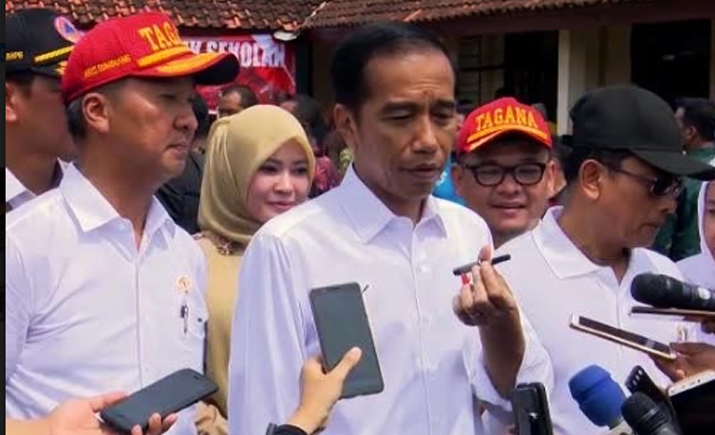 Jokowi Dituduh Pakai Alat Bantu Debat