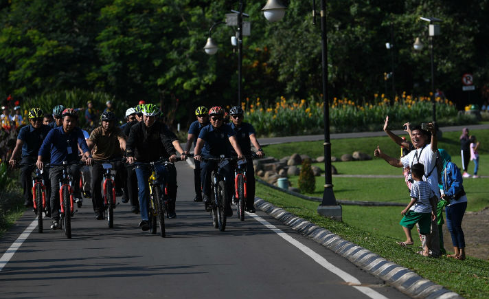 Jokowi Sepeda Santai