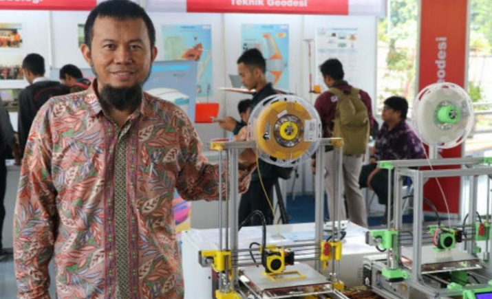 Dosen Fakultas Teknik UGM Yogyakarta, printer 3D UGM