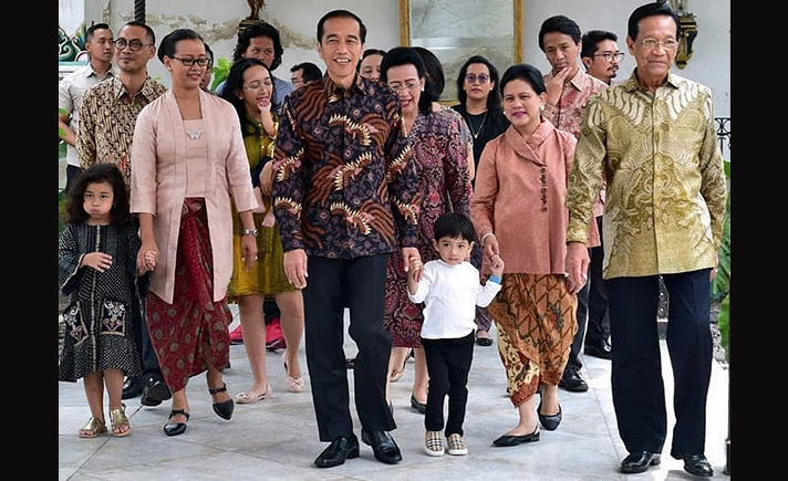 Jokowi dan Jan Ethes