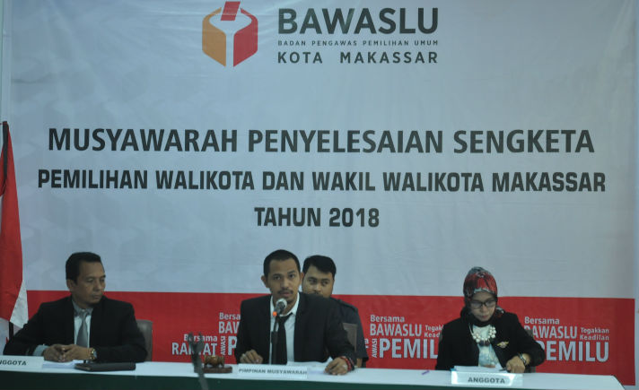 Ketua Panwaslu kota Makassar Nursari