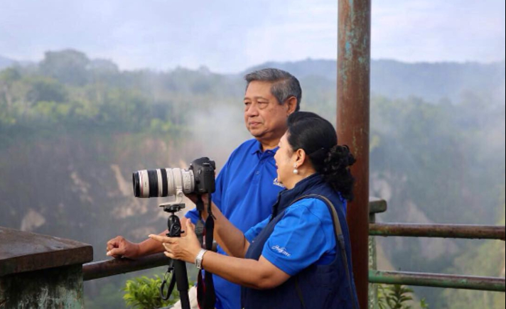 Foto Ani Yudhoyono