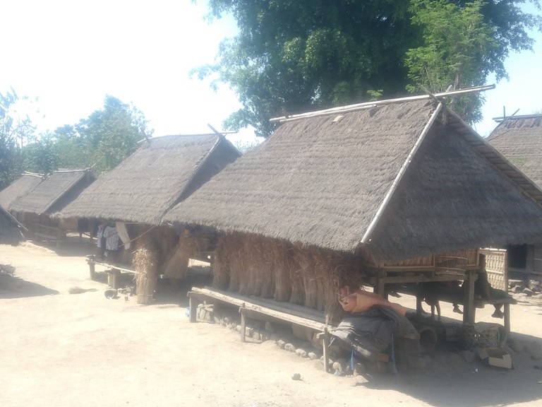 Rumah Adat Lombok