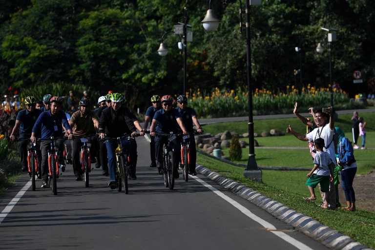 Jokowi Sepeda Santai