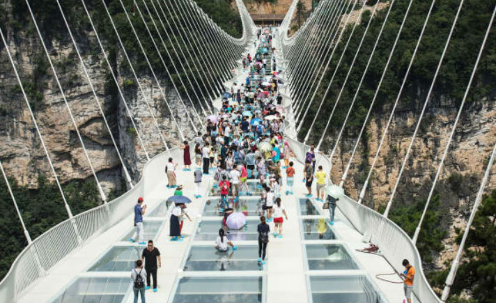 Jembatan terpanjang kaca terpanjang di dunia