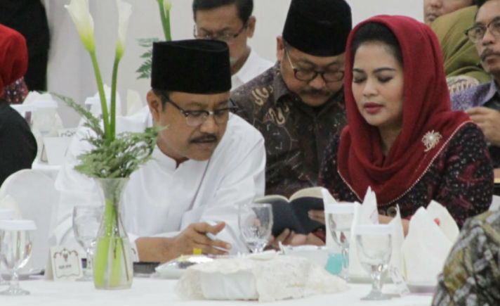 Pasangan Calon Gubernur dan Wakil Gubernur Jatim Saifullah Yusuf dan Puti Guntur Soekarno
