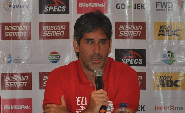 Pelatih Persija Jakarta Stefano Cugurra