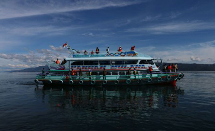 Kapal Motor Danau Toba