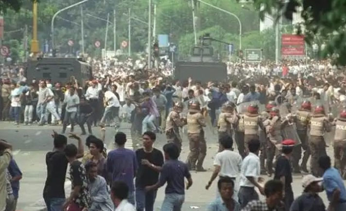 27 Juli 1996