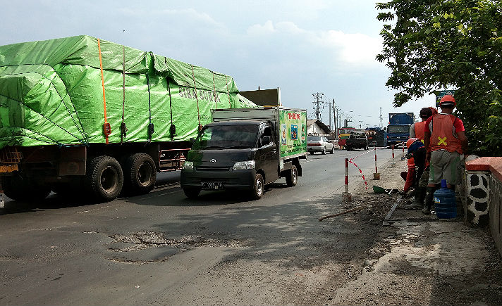 Jalur Macet Pantura