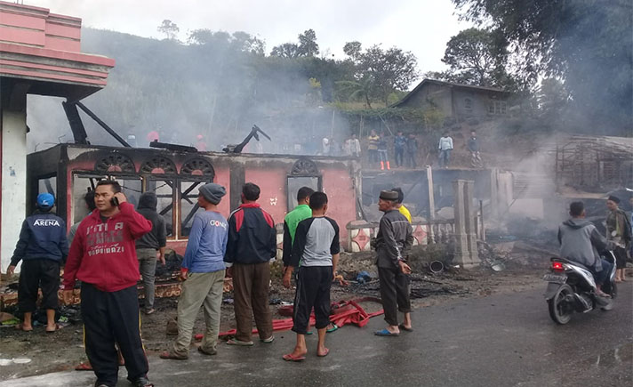 Rumah Terbakar