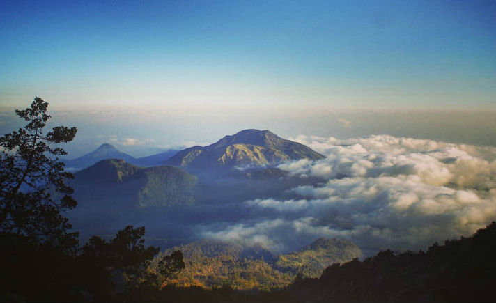  Gunung Lawu  Melihat Keindahan dari Ketinggian Tagar