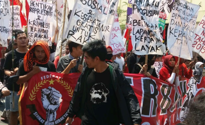 Gelombang aksi massa di sepanjang Jalan Malioboro Yogyakarta memperingati Hari Buruh Sedunia