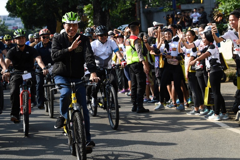 Jokowi Sepeda Santai