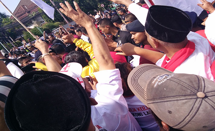 Simpatisan Jokowi-Maruf Amin
