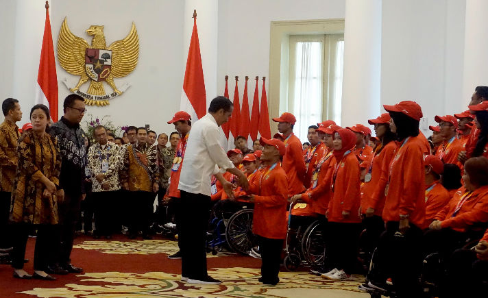 Presiden Jokowi dan Atlet Para Games