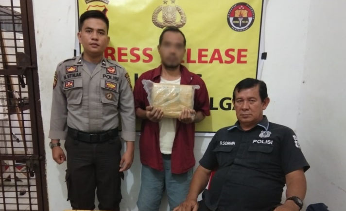 Pedagang Ganja
