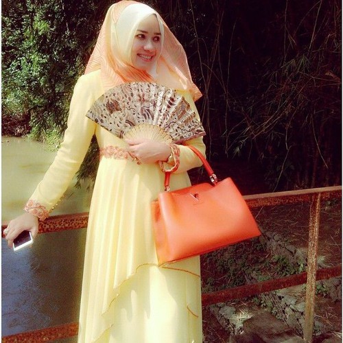 Isteri Gubernur Aceh Darwati A Gani
