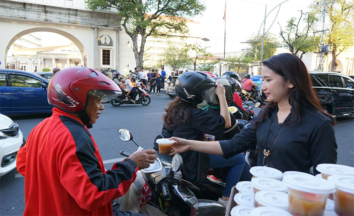 Sales Hotel Bagi Takjil