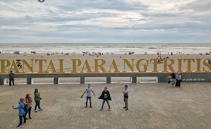 Pantai Parangtritis