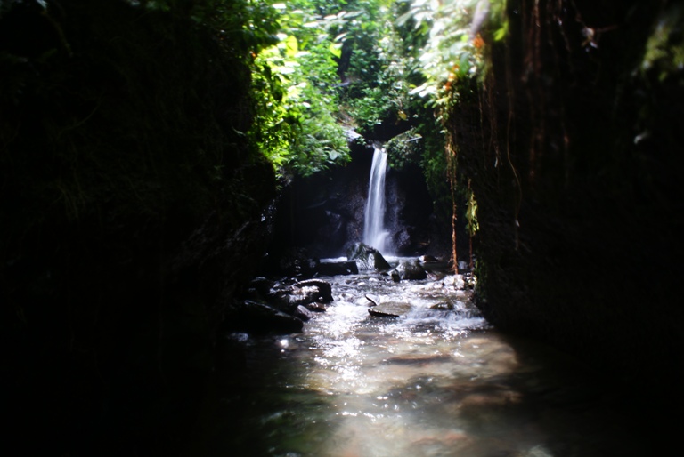 Air Terjun Cipeuteuy