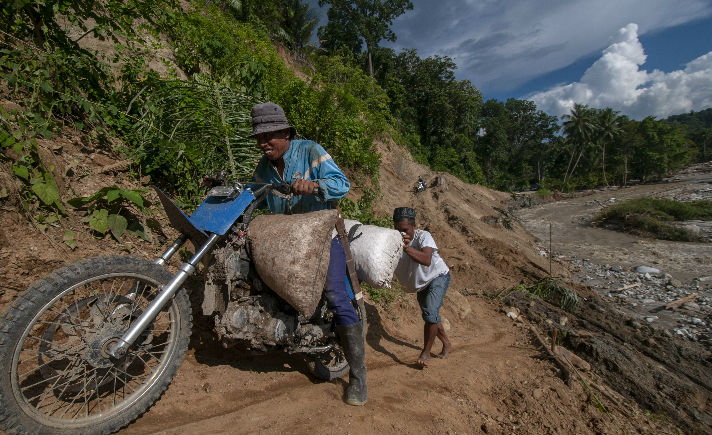 Jalan Curam Terjal Berliku