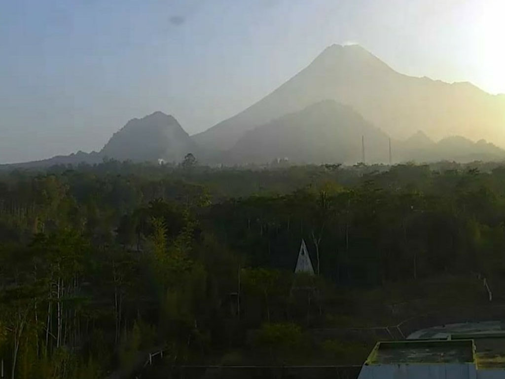 Kabut Radiasi Merapi