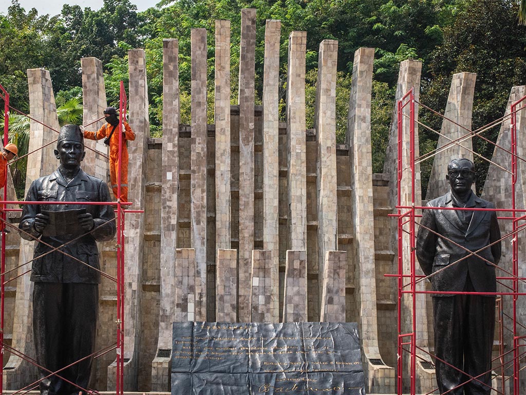 16 Ucapan Bijak Soekarno Sebagai Motivasi Tagar