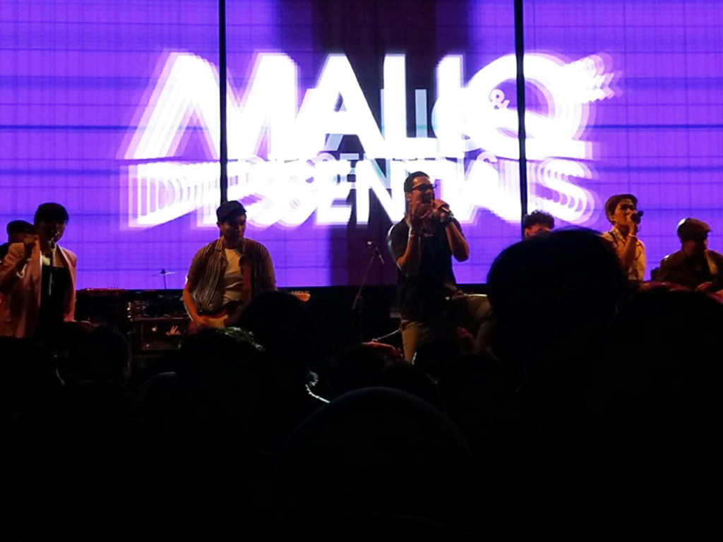 Maliq & D\'Esesential