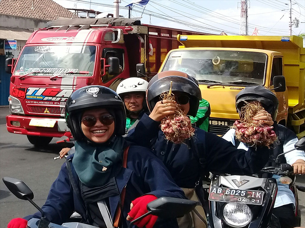 Pembagian Bawang Gratis