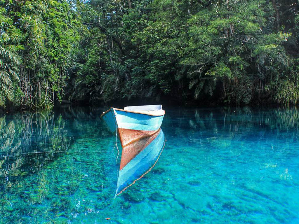 Danau Labuan Cermin