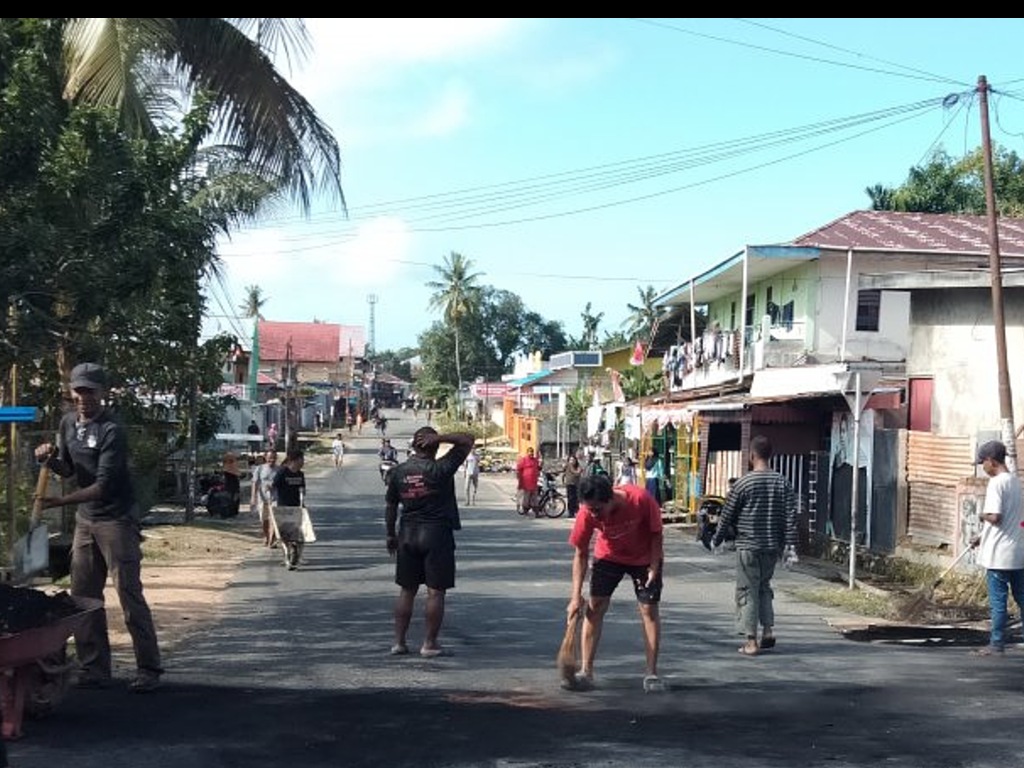 Warga Sorong