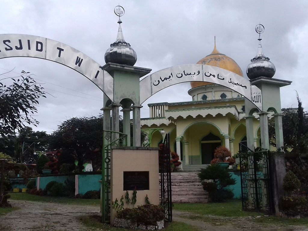 Belajar Toleransi di Taman Wisata Iman Sitinjo Dairi Tagar