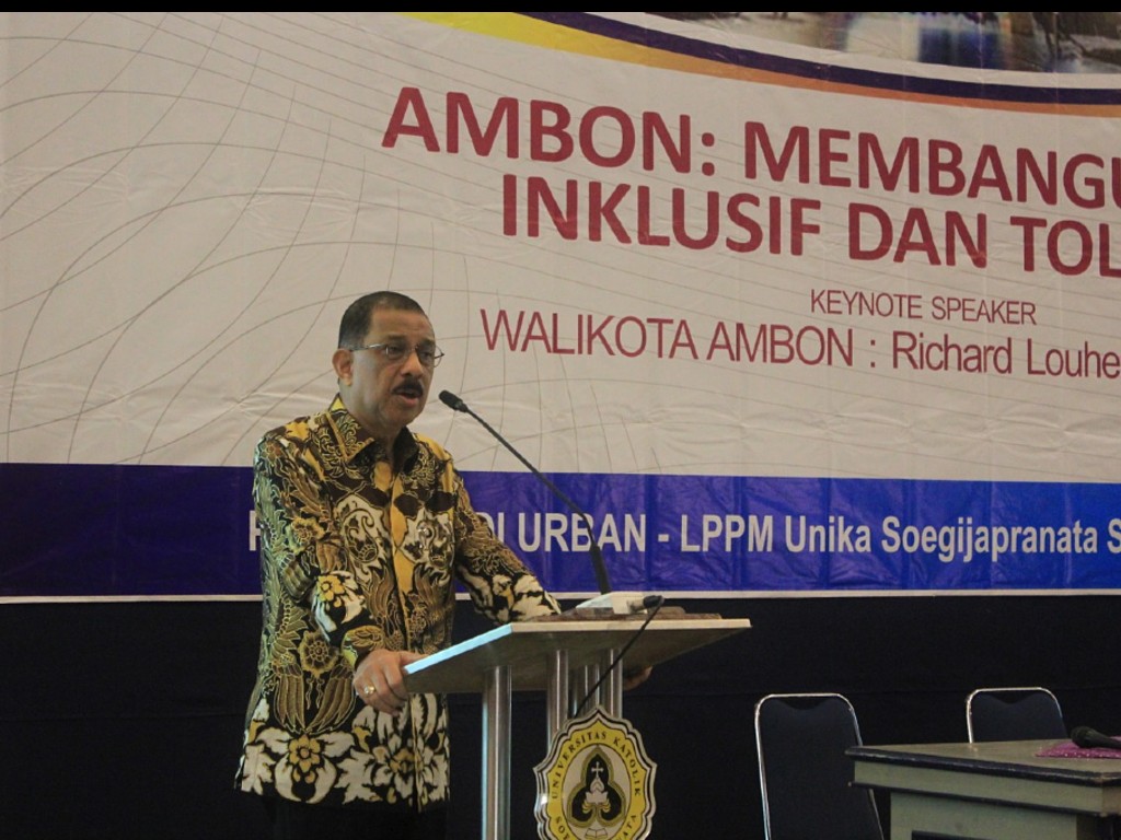 Wali Kota Ambon Richard Lougenapessy