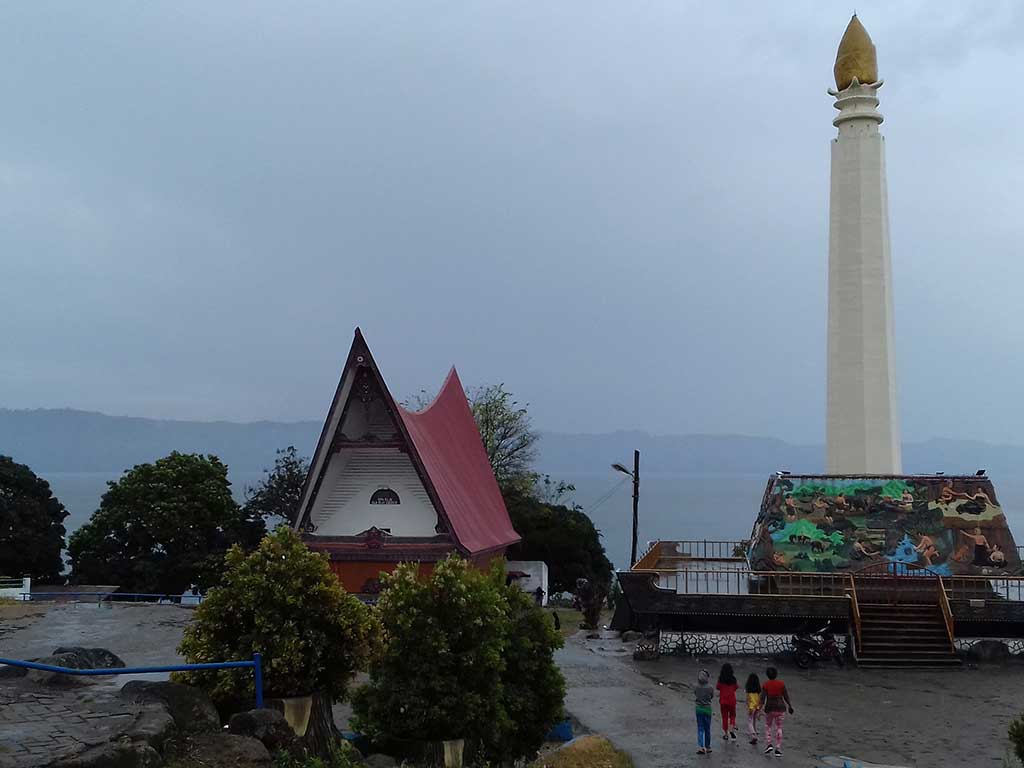 Dairi Tao Toba