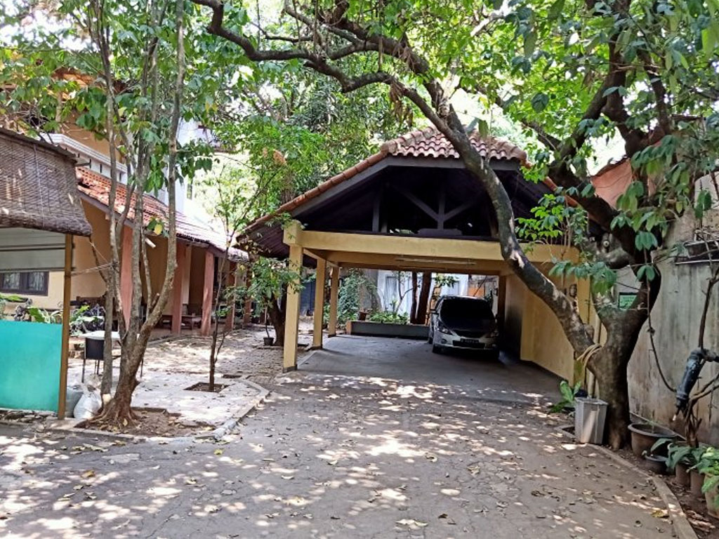 Rumah presenter Bimo Aryo