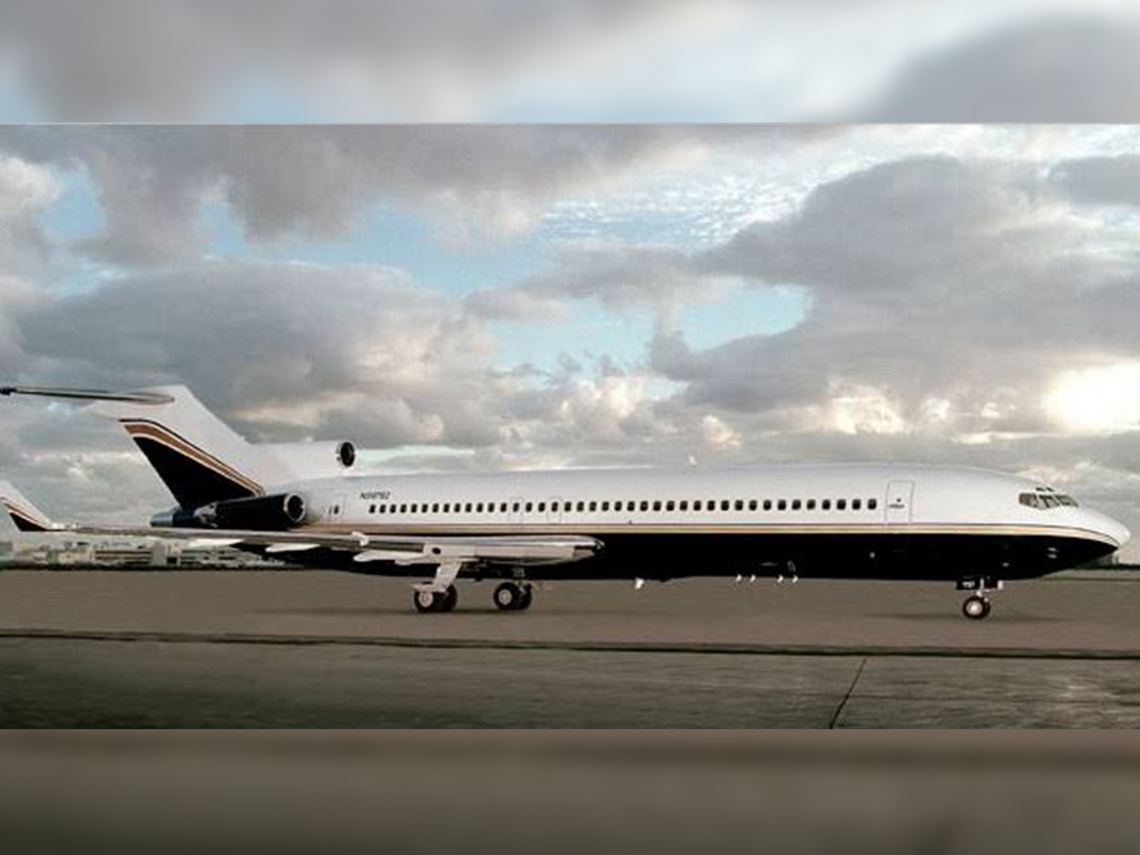 Pesawat Boeing 727