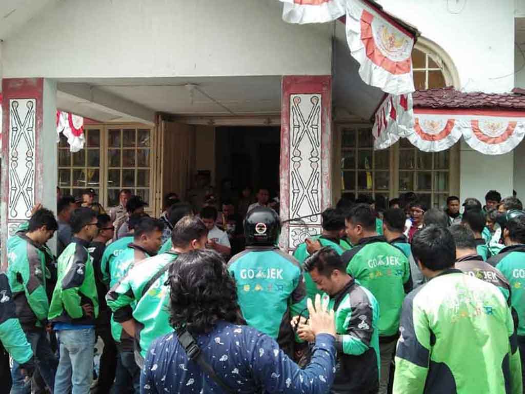 demo ojol di siantar