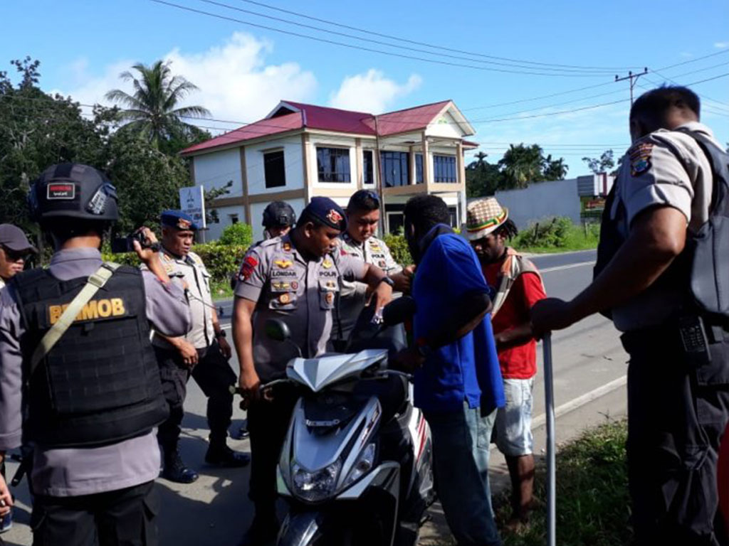 Polisi Tangkap Mahasiswa yang Bawa Tas  Bintang Kejora Tagar