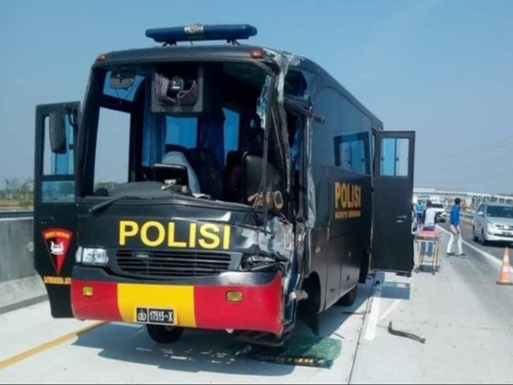 Kecelakaan di Tol Nganjuk-Madiun