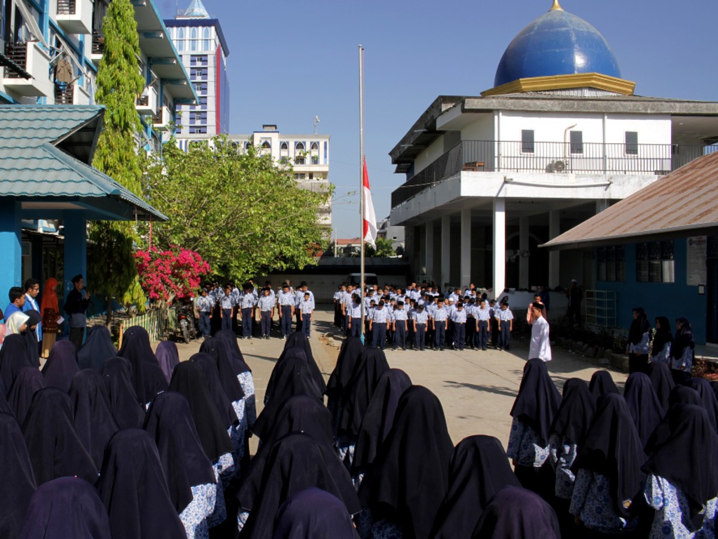 Upacara Bendera Setengah Tiang