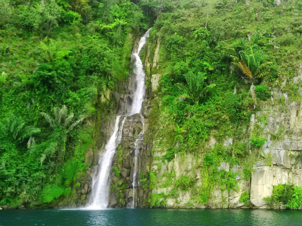 Air Terjun Situmurun Binangalom