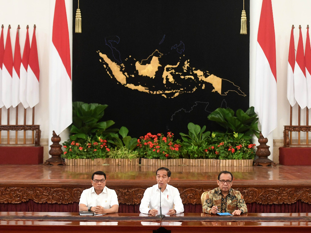 Jokowi Revisi UU KPK