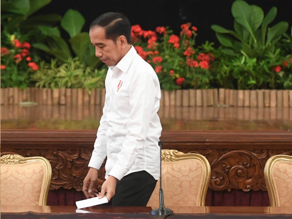 Jokowi Revisi UU KPK