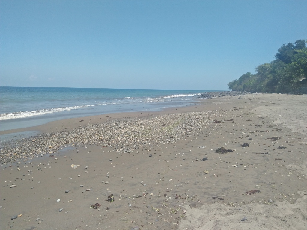 Pantai Cepi Watu NTT